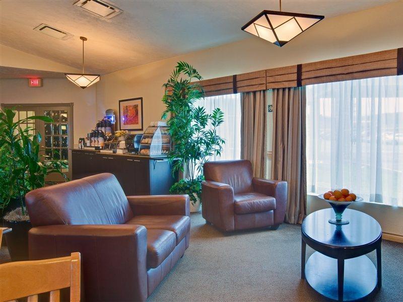 Days Inn & Suites By Wyndham Монктон Екстер'єр фото