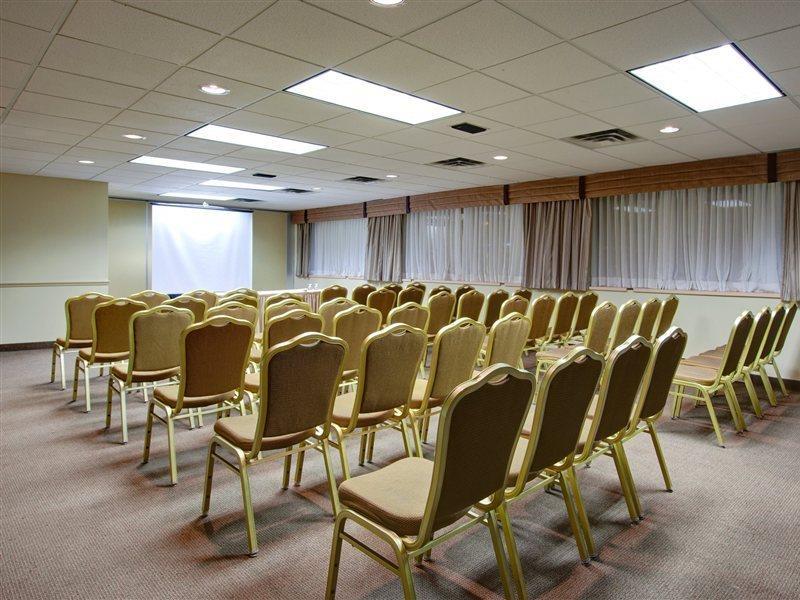 Days Inn & Suites By Wyndham Монктон Екстер'єр фото
